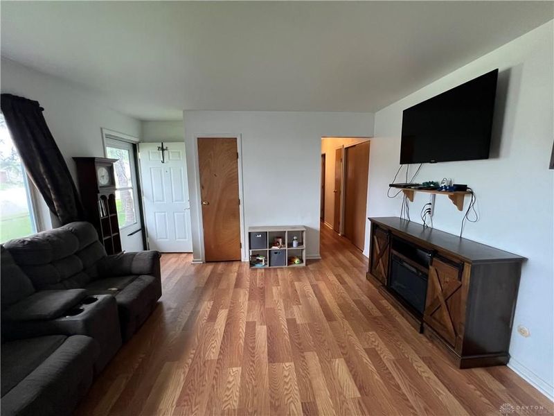 304 Sunset Drive, New Carlisle, OH 45344 Photo 8