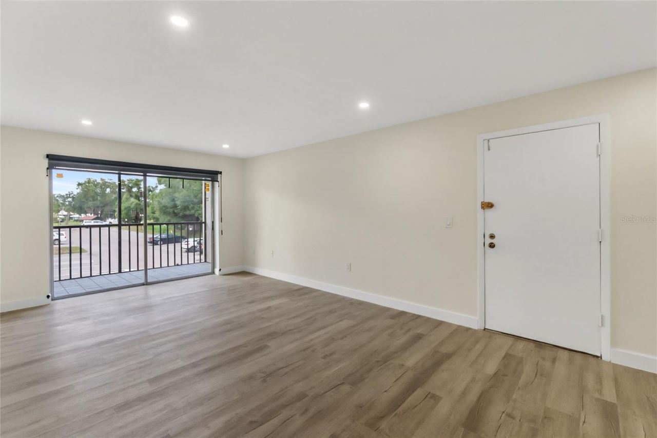 3229 Beneva Road, Unit 203, Sarasota, FL 34232 Photo