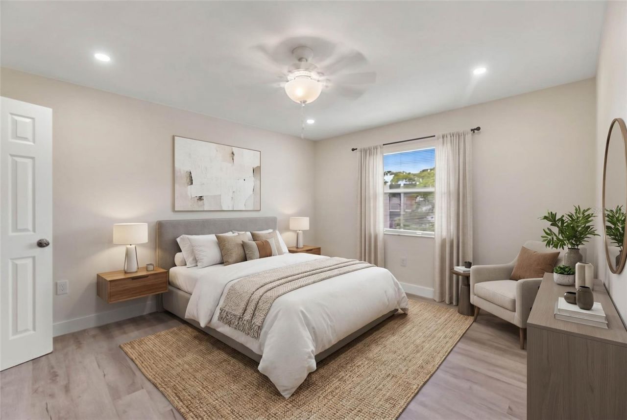 3229 Beneva Road, Unit 203, Sarasota, FL 34232 Photo
