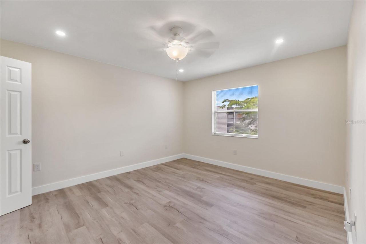 3229 Beneva Road, Unit 203, Sarasota, FL 34232 Photo