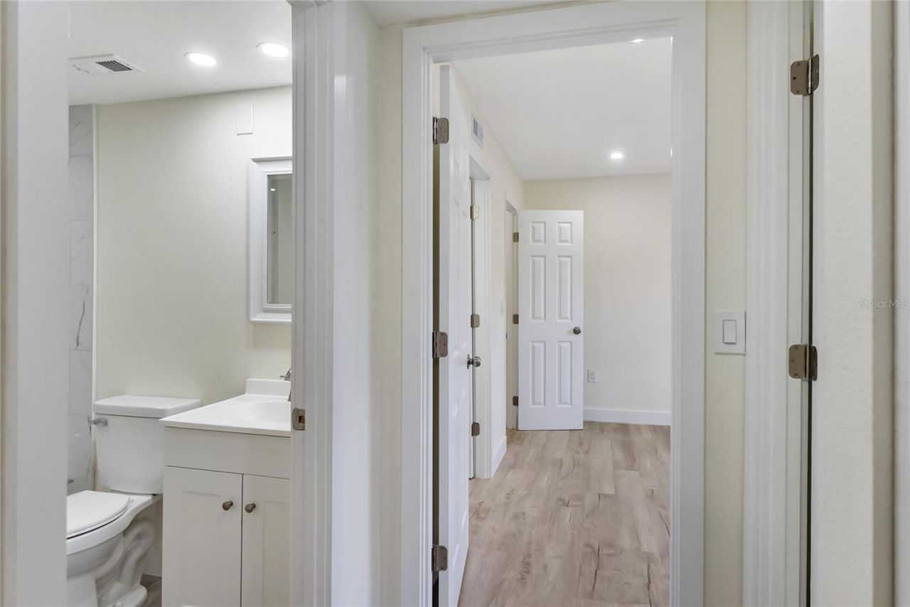 3229 Beneva Road, Unit 203, Sarasota, FL 34232 Photo
