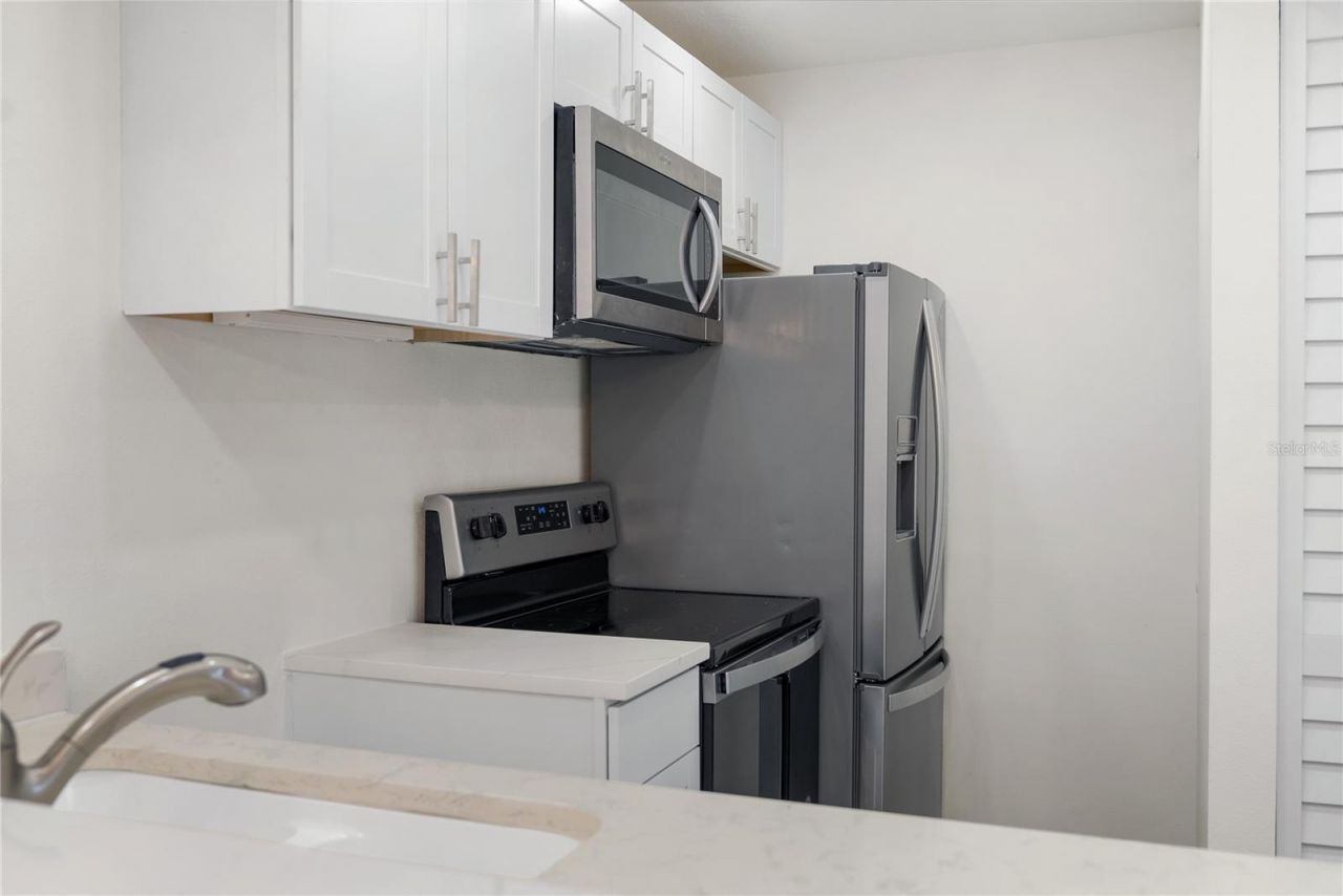 3229 Beneva Road, Unit 203, Sarasota, FL 34232 Photo