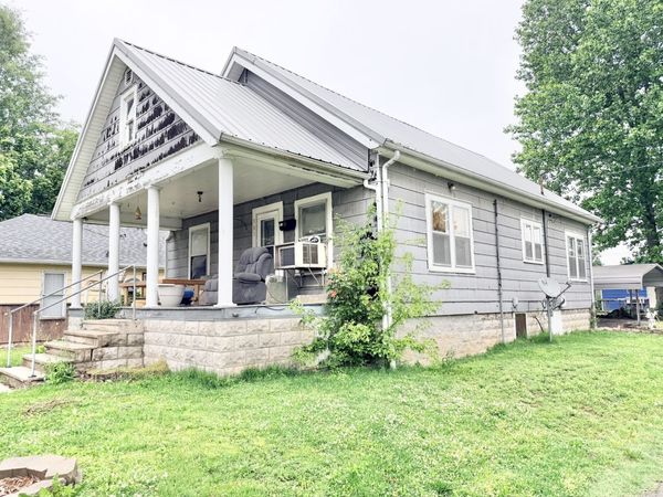 301 N Mclaren Street, Marion, IL 62959