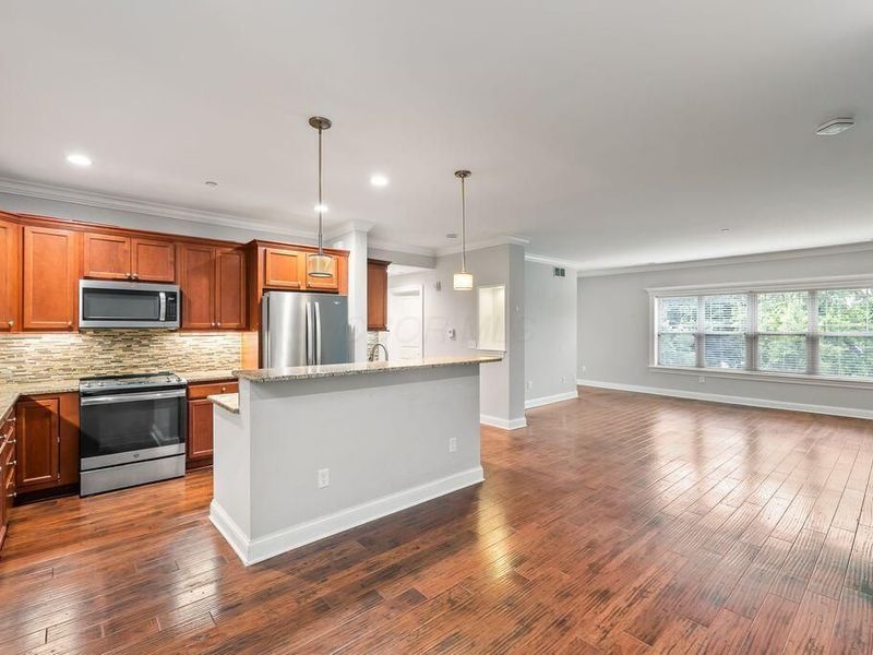 3175 Tremont Road, Unit 409, Columbus, OH 43221 Photo 11