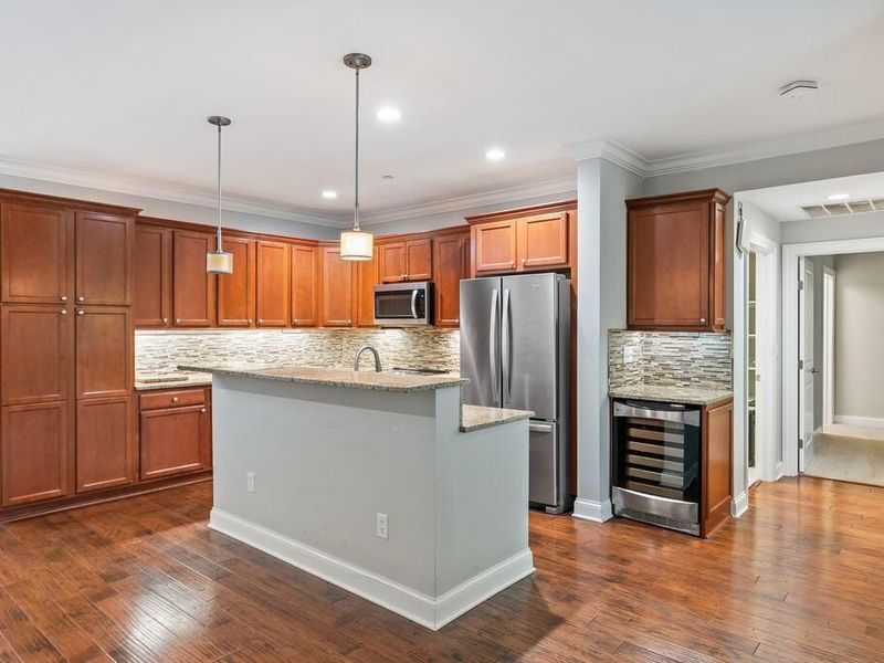 3175 Tremont Road, Unit 409, Columbus, OH 43221 Photo 15