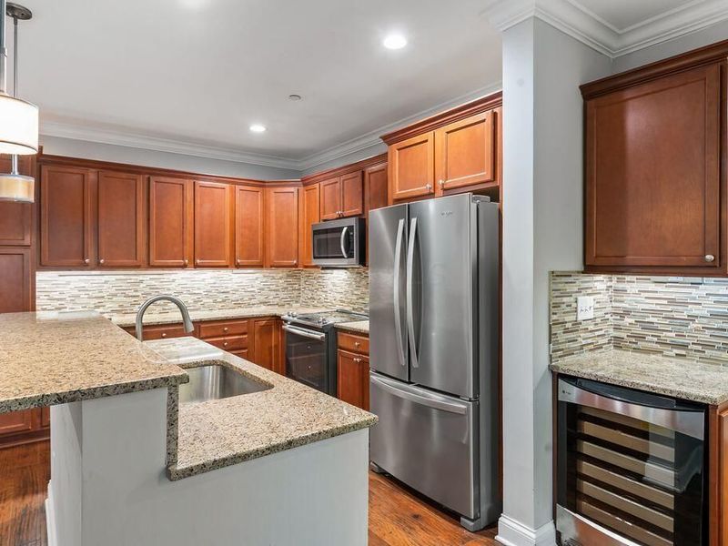 3175 Tremont Road, Unit 409, Columbus, OH 43221 Photo 17