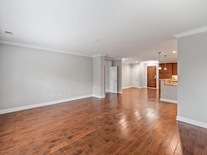 3175 Tremont Road, Unit 409, Columbus, OH 43221 Photo 23