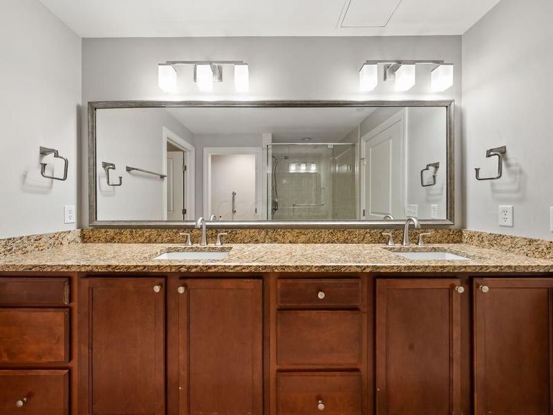 3175 Tremont Road, Unit 409, Columbus, OH 43221 Photo 32