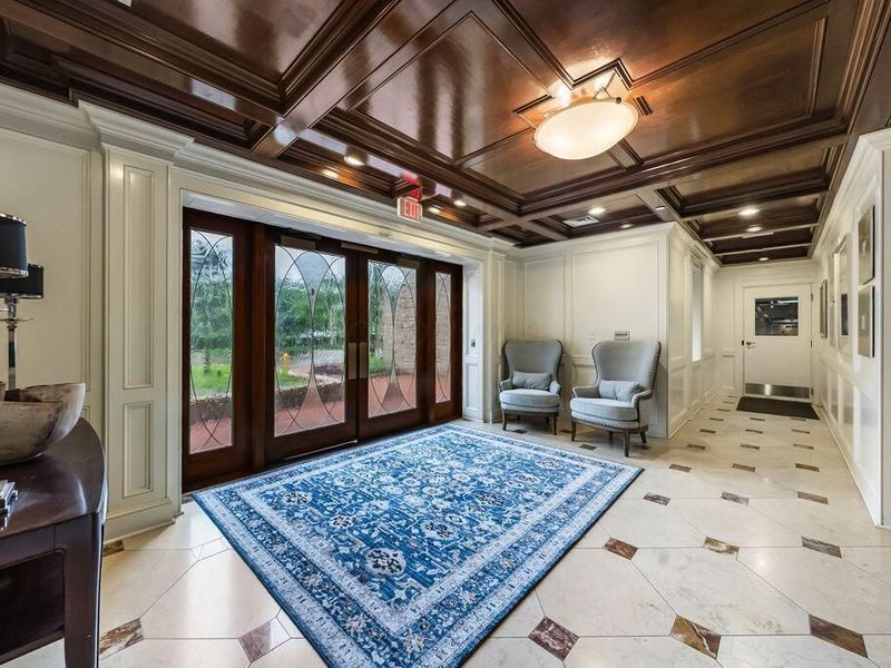 3175 Tremont Road, Unit 409, Columbus, OH 43221 Photo 7