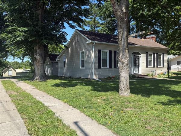 602 S 1st Street, Savannah, MO 64485