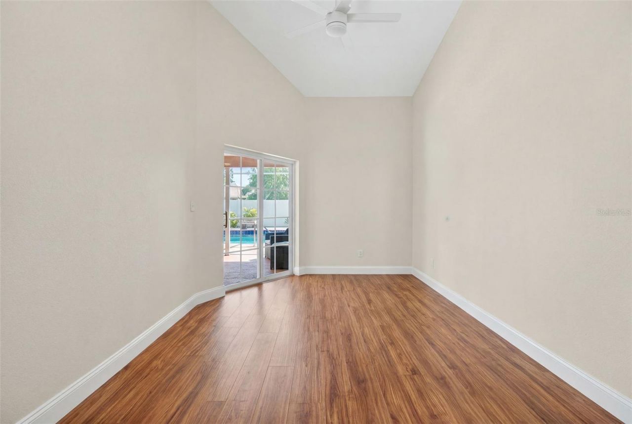 12611 Pineforest Way E, Largo, FL 33773 Photo