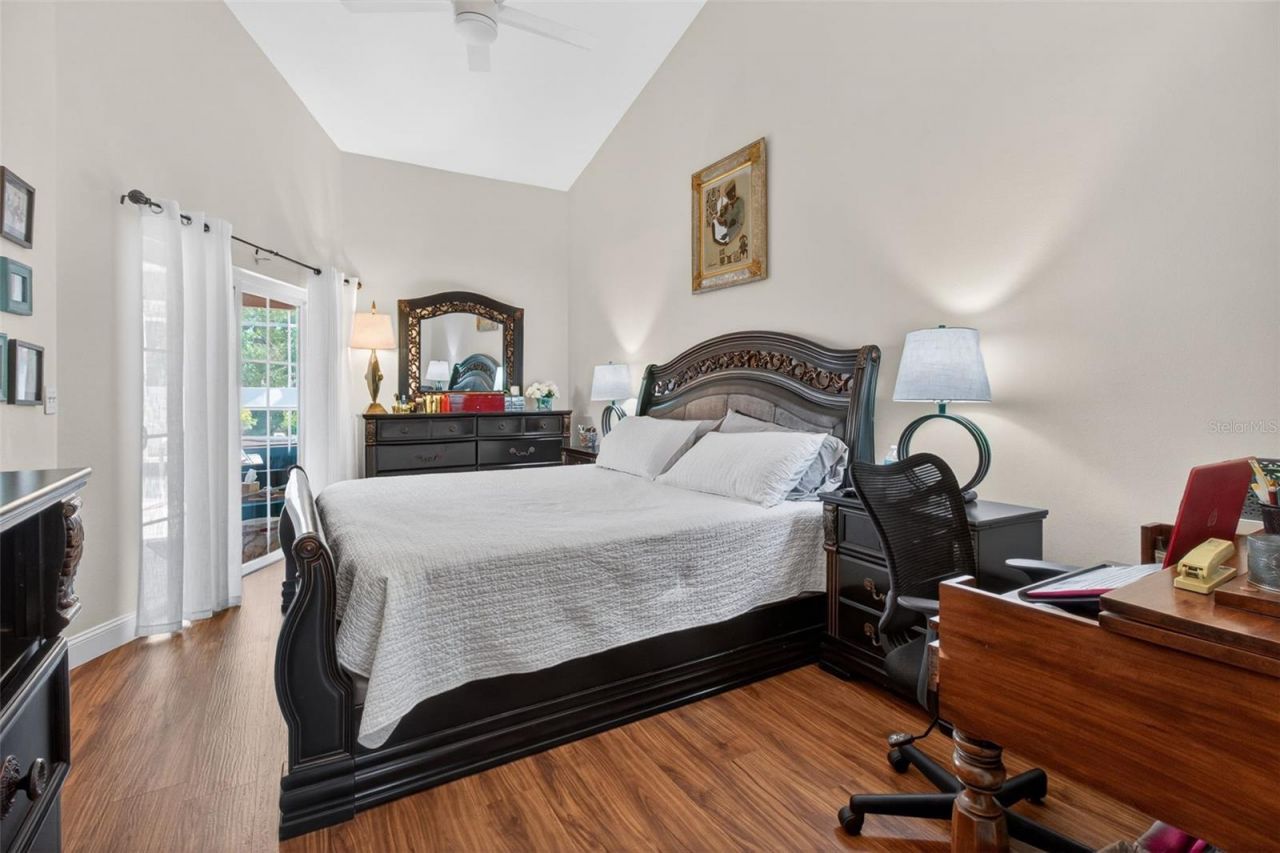 12611 Pineforest Way E, Largo, FL 33773 Photo