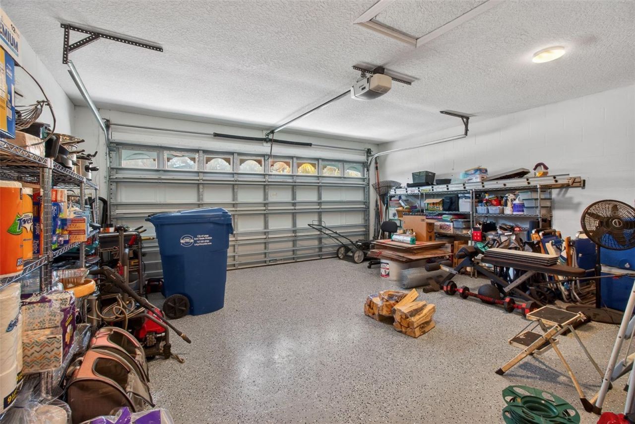 12611 Pineforest Way E, Largo, FL 33773 Photo