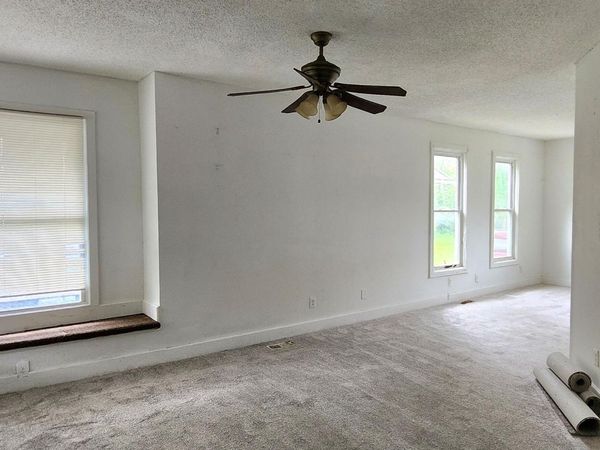2712 Glenwood Avenue, Toledo, OH 43610