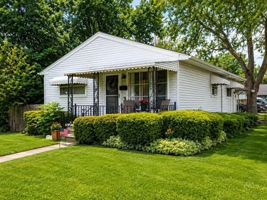 714 E Beverly Avenue, Pontiac, MI 48340