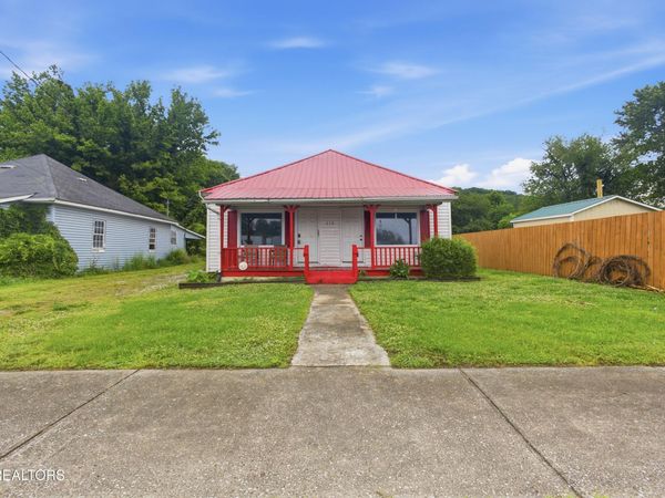 315 S Front Ave, Rockwood, TN 37854