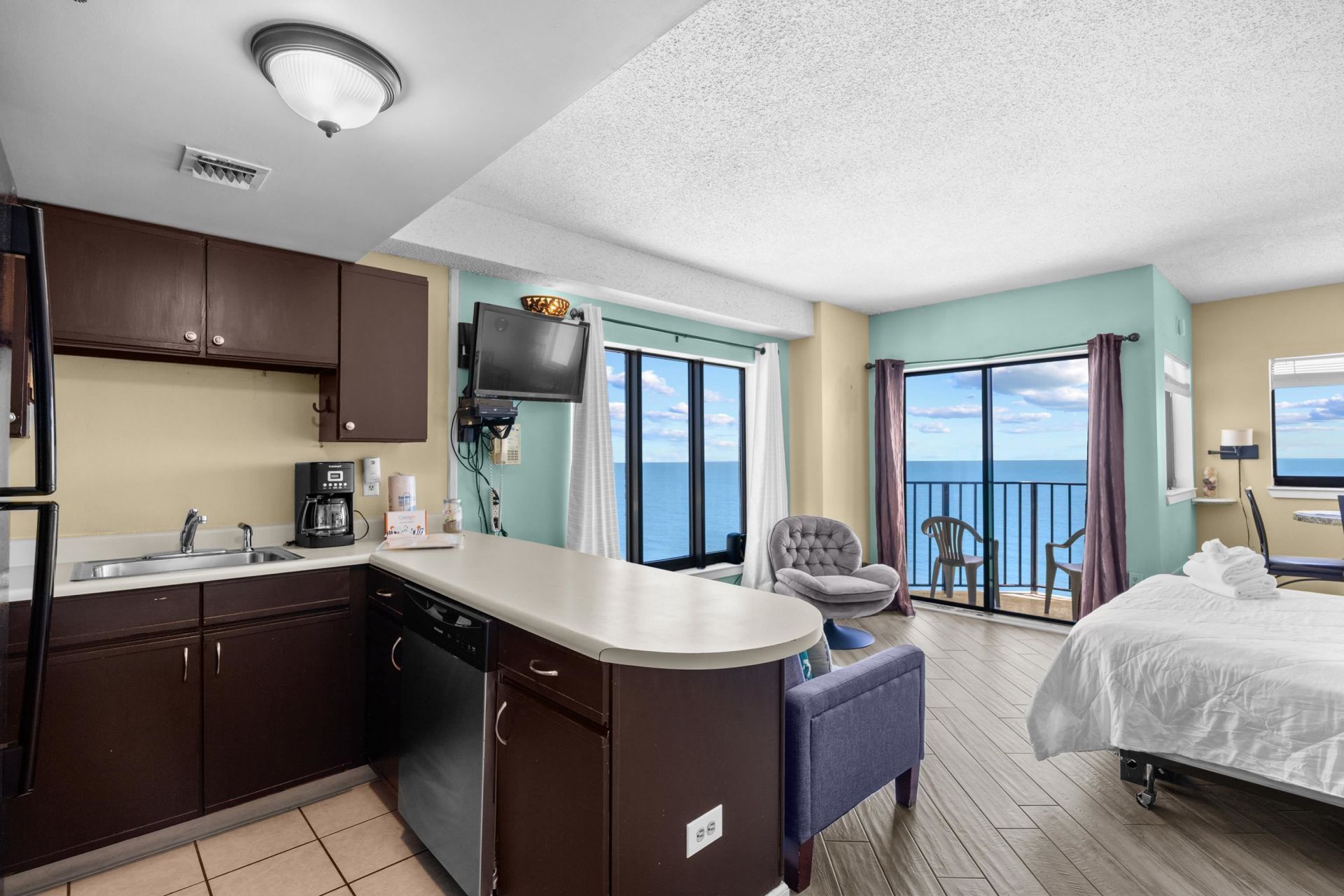 1605 S Ocean Blvd.  Photo 10