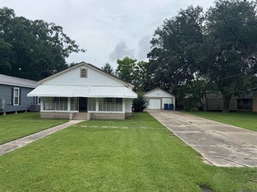 734 Maryland Ave, Port Allen, LA 70767