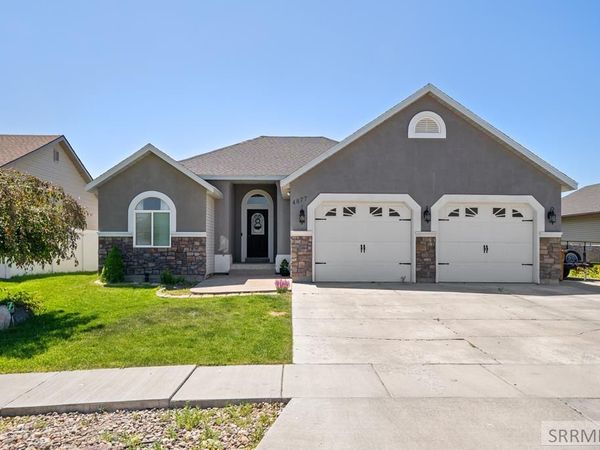 4877 Sabrina, CHUBBUCK, ID 83201