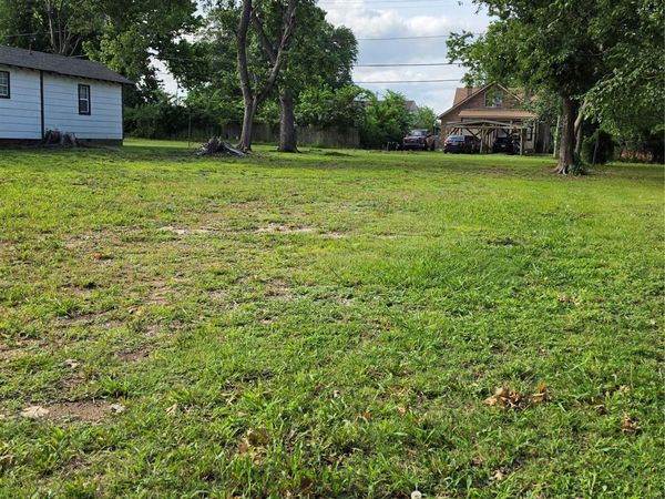 418 W 15th Street , Ada, OK 74820