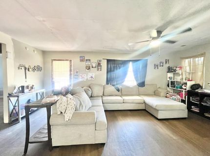 2513 Connie Dr, Sacramento, CA 95815 Photo