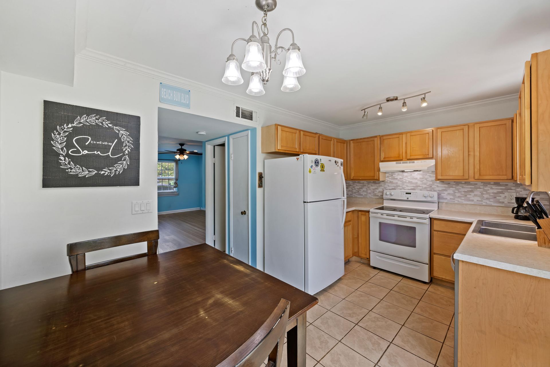 21 Rivers Point Row Photo 6