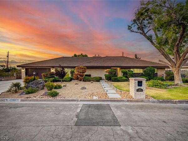 236 E Country Club Drive, Henderson, NV 89015