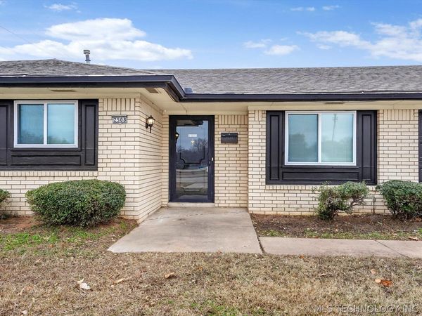 2508 E 51st Street , Tulsa, OK 74105