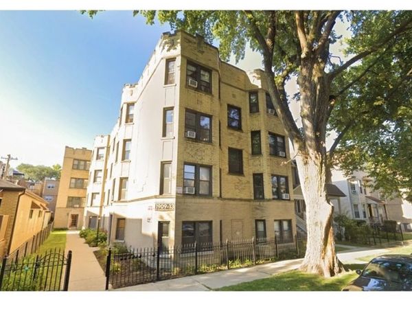 1911 W Larchmont Avenue W, Unit 1B, Chicago, IL 60613