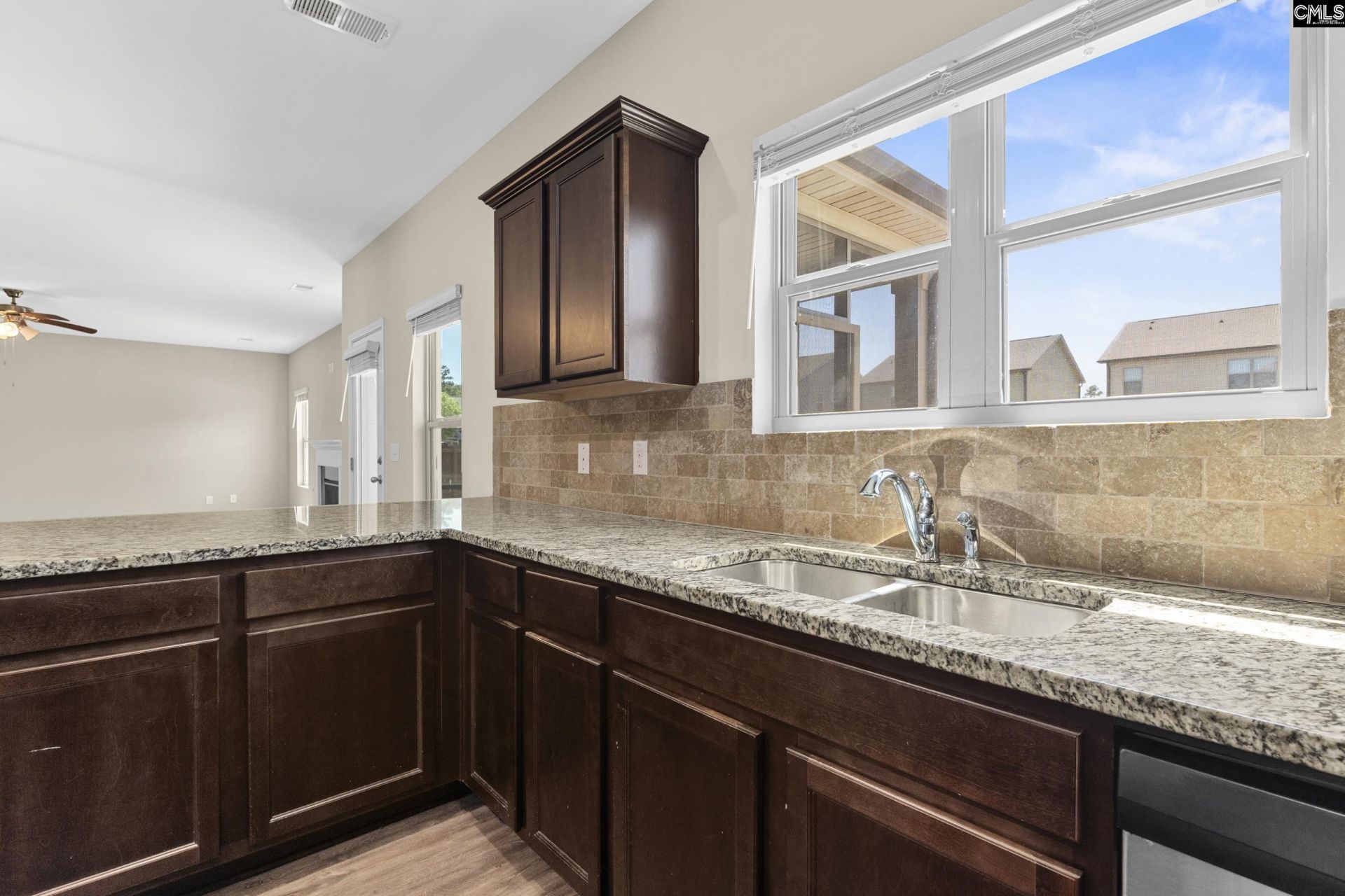 558 Sterling Ponds Drive Photo 14