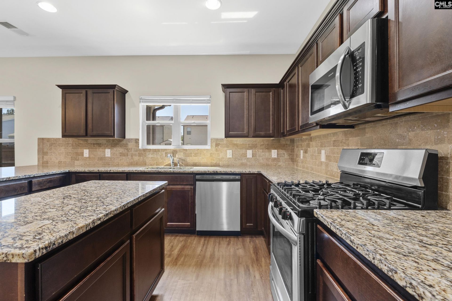 558 Sterling Ponds Drive Photo 16