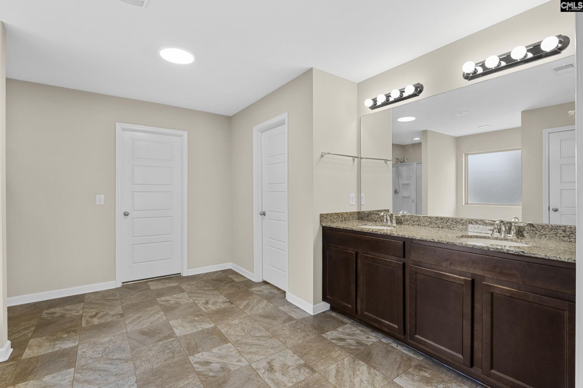 558 Sterling Ponds Drive Photo 23