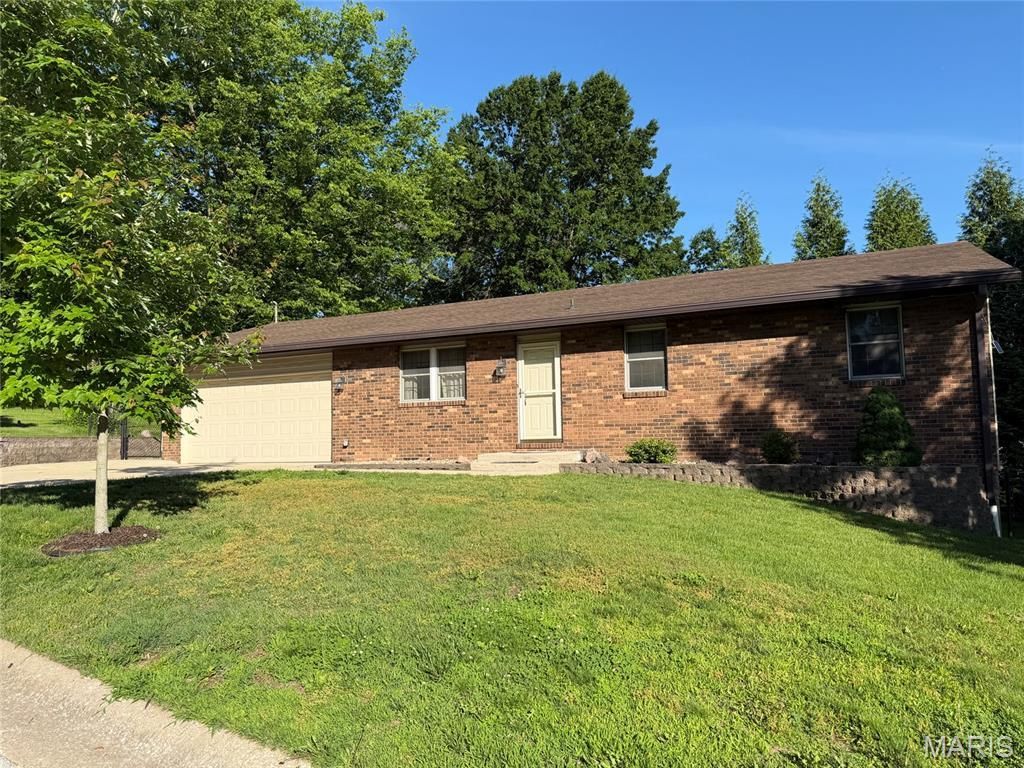 3624 Bloomer Drive, Alton, IL 62002 Main Photo