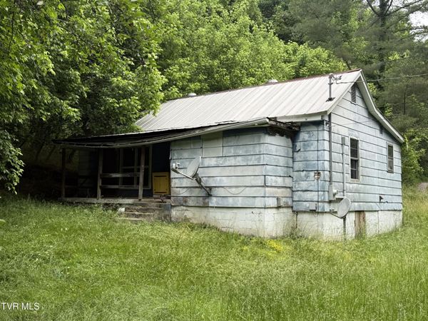 1553 Sugar Pine Lane, Gate City, VA 24251
