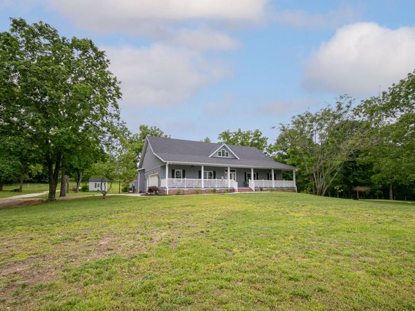 1422 E 370th Road , Bolivar, MO 65613