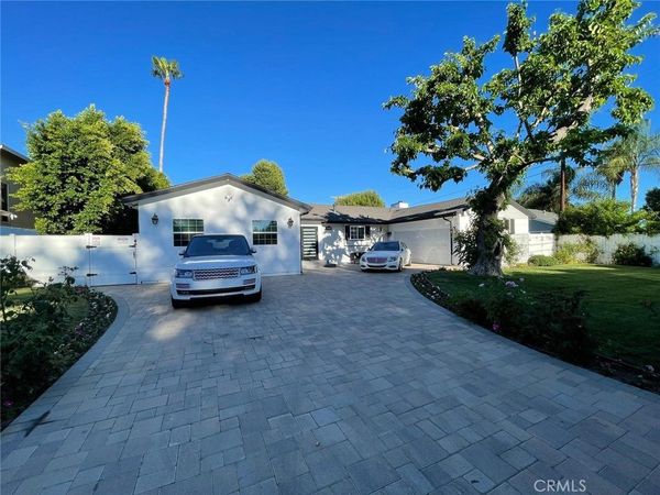9150 Zelzah Avenue, Northridge, CA 91325