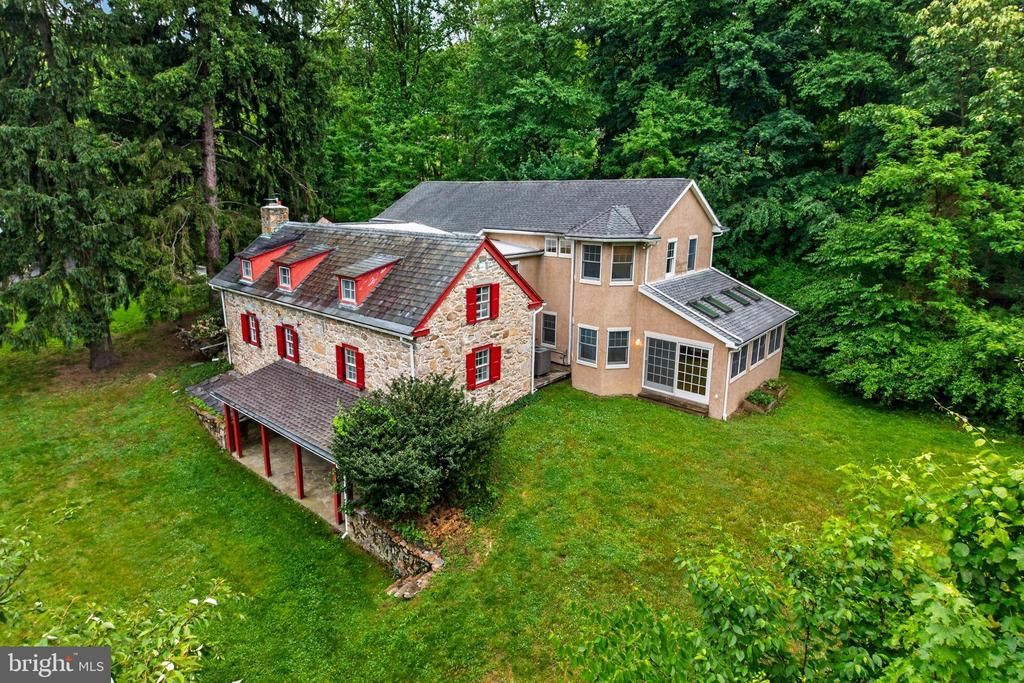 2 WYNDHAM HILL DRIVE, READING, PA 19606