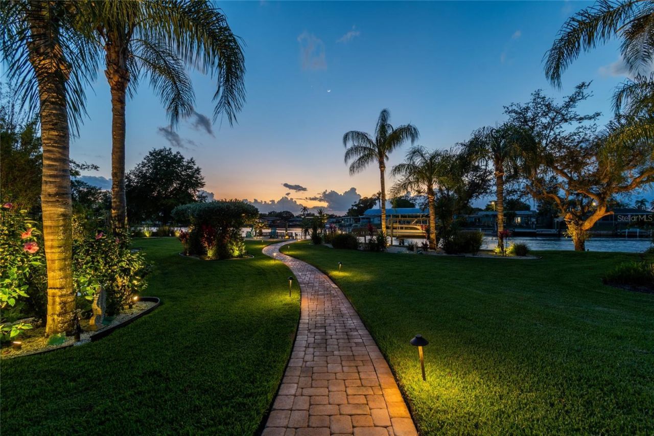 5851 Cachette De Riviera Court , New Port Richey, FL 34655 Photo
