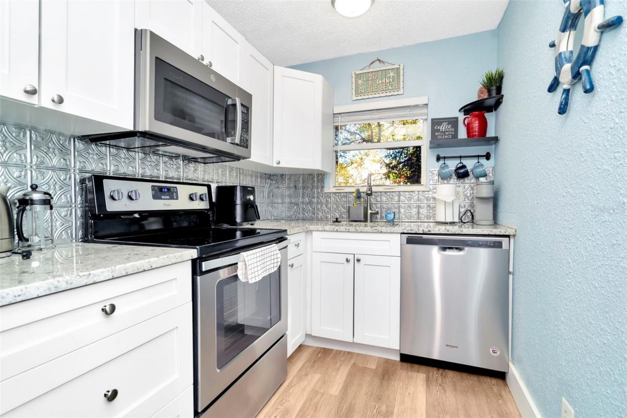 826 11th Avenue S, Unit Apt 1, Saint Petersburg, FL 33701 Photo
