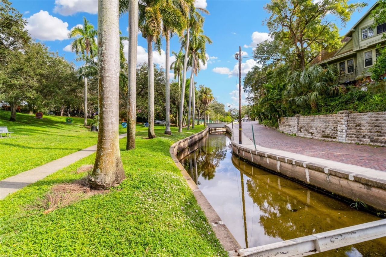 826 11th Avenue S, Unit Apt 1, Saint Petersburg, FL 33701 Photo