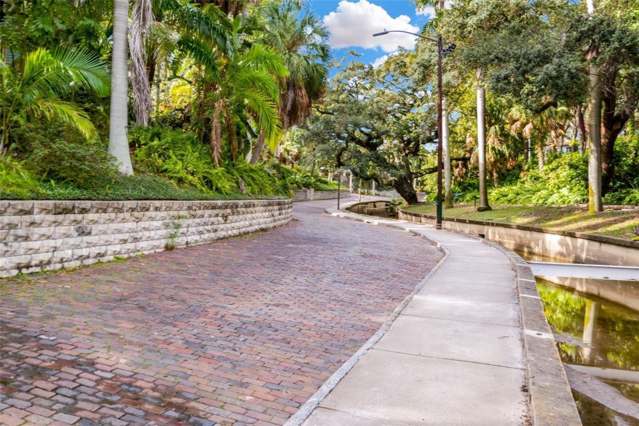 826 11th Avenue S, Unit Apt 1, Saint Petersburg, FL 33701 Photo