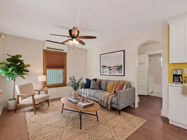 305 Mesa Street SE, Albuquerque, NM 87106