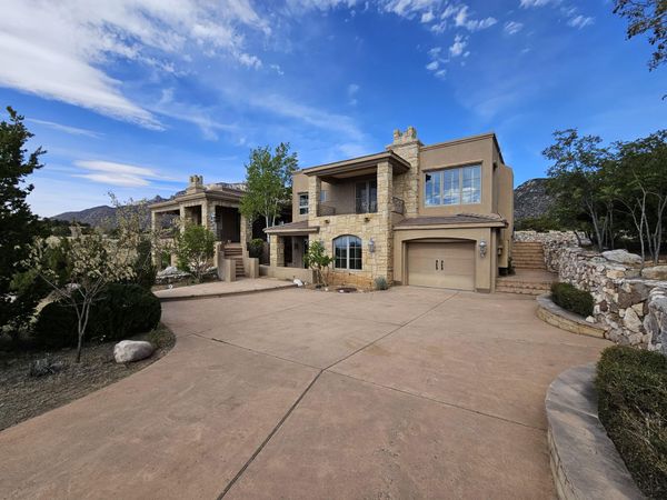 8501 Snakedance Court NE, Albuquerque, NM 87111