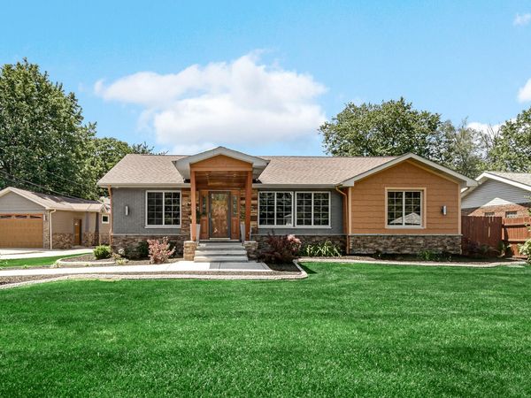 8432 Greenwood Avenue , Munster, IN 46321
