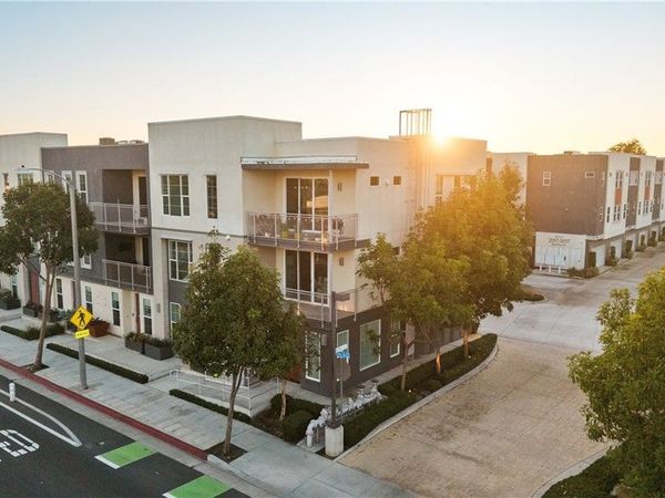 2023 Placentia, Costa Mesa, CA 92627