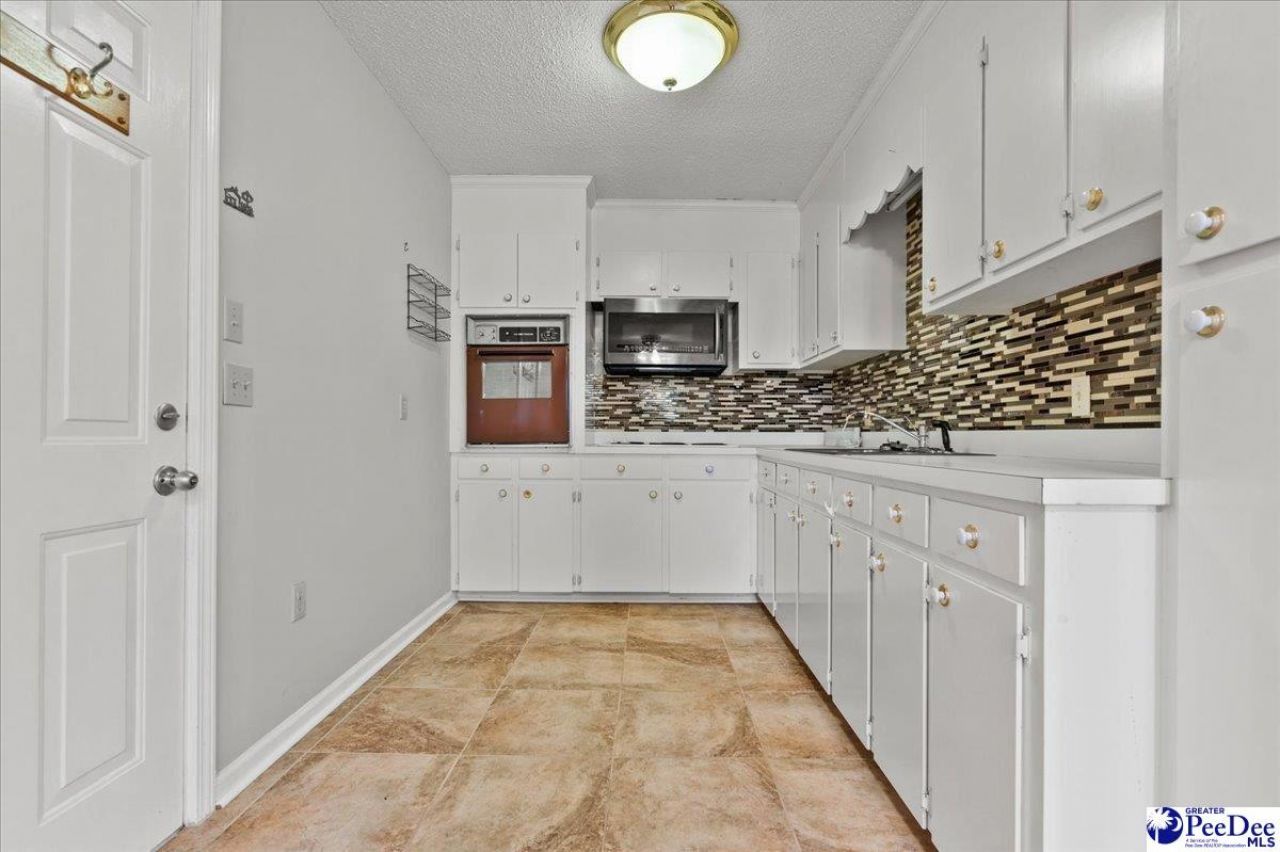3545 Saint James Road Photo 28