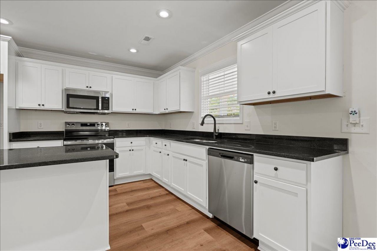 800 Tinkerbell Ln Photo 11