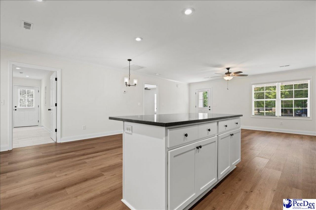 800 Tinkerbell Ln Photo 14