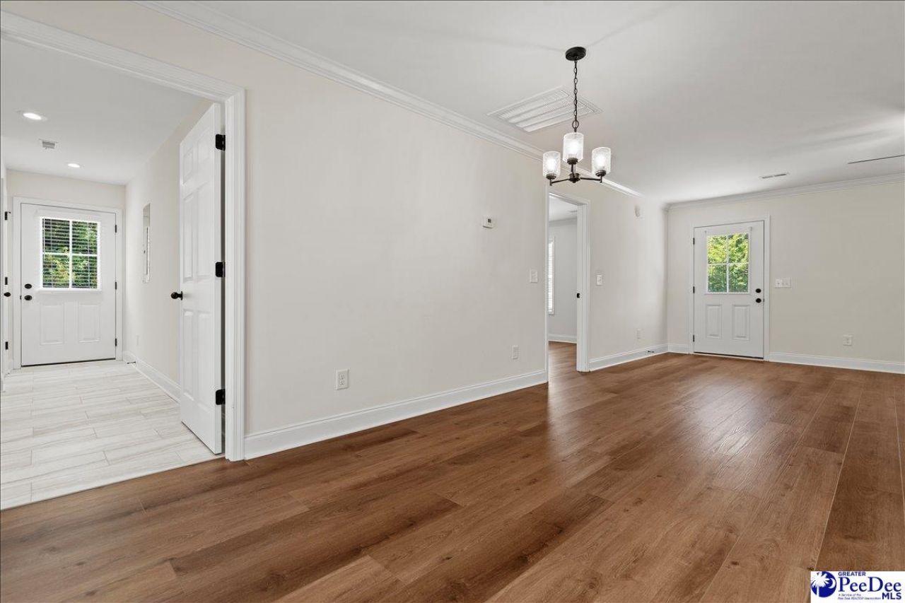 800 Tinkerbell Ln Photo 16