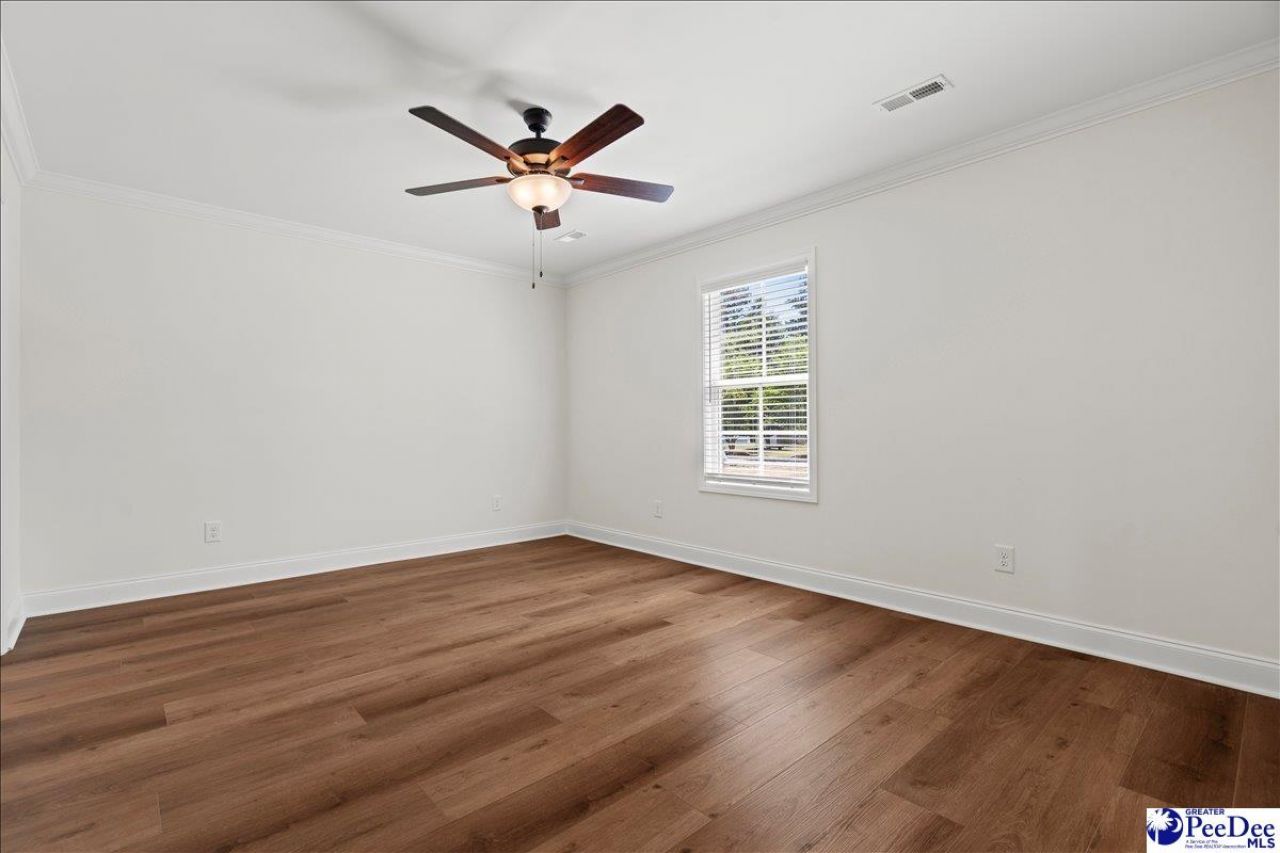 800 Tinkerbell Ln Photo 18